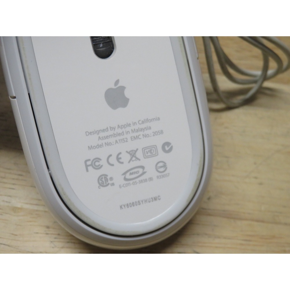Apple USB Wired Optical Mouse Model No A1152 Works Perfectly MAC USB MOUSE - Picture 8 of 9